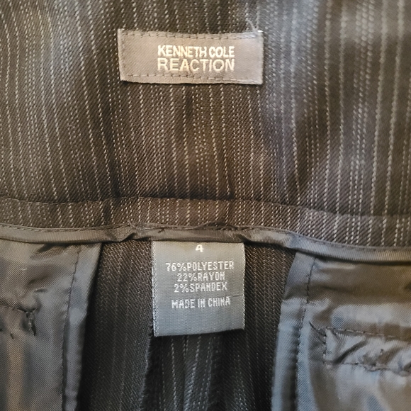 Kenneth Cole Reaction Wide Leg Trouser Size 4 and Suit Jacket Size 2 Grey Stripe - Picture 6 of 8